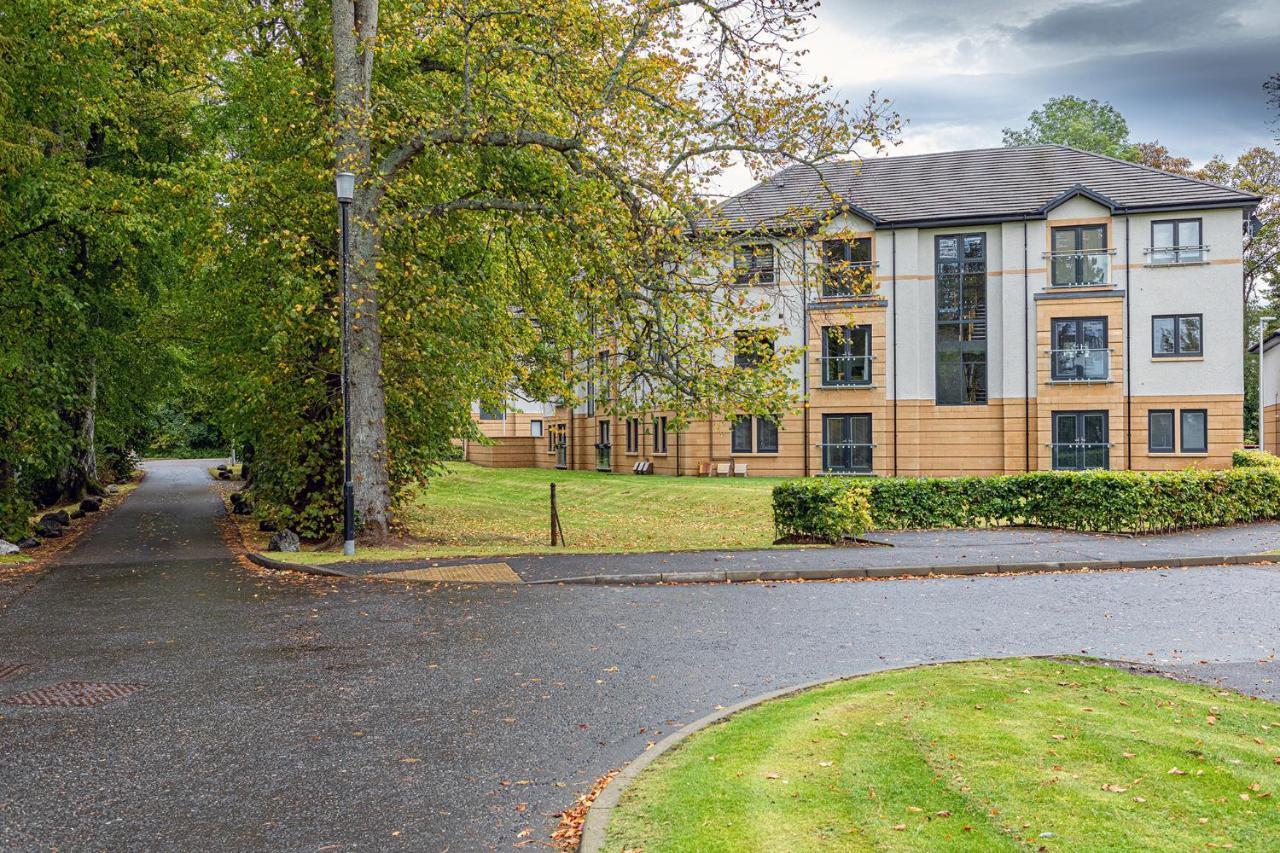 Hedgefield House - Serene Top Floor Flat Inverness Exterior photo